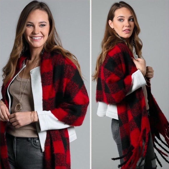 Oversized Plush Buffalo Plaid Scarf 1 LEFT - Picture 4 of 8